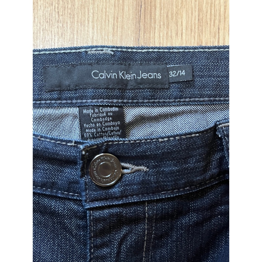 Calvin Klein Jeans Women size 14 Dark Wash Bootcut Denim Mid Rise Classic Flare - Picture 4 of 11